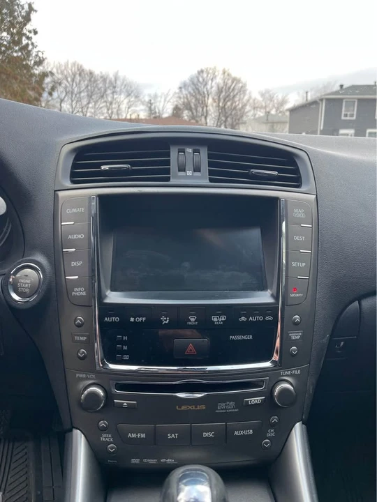 2010 Lexus IS 2nd Gen - Image 6 of 17
