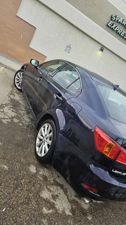 2010 Lexus IS 2nd Gen - Image 7 of 9