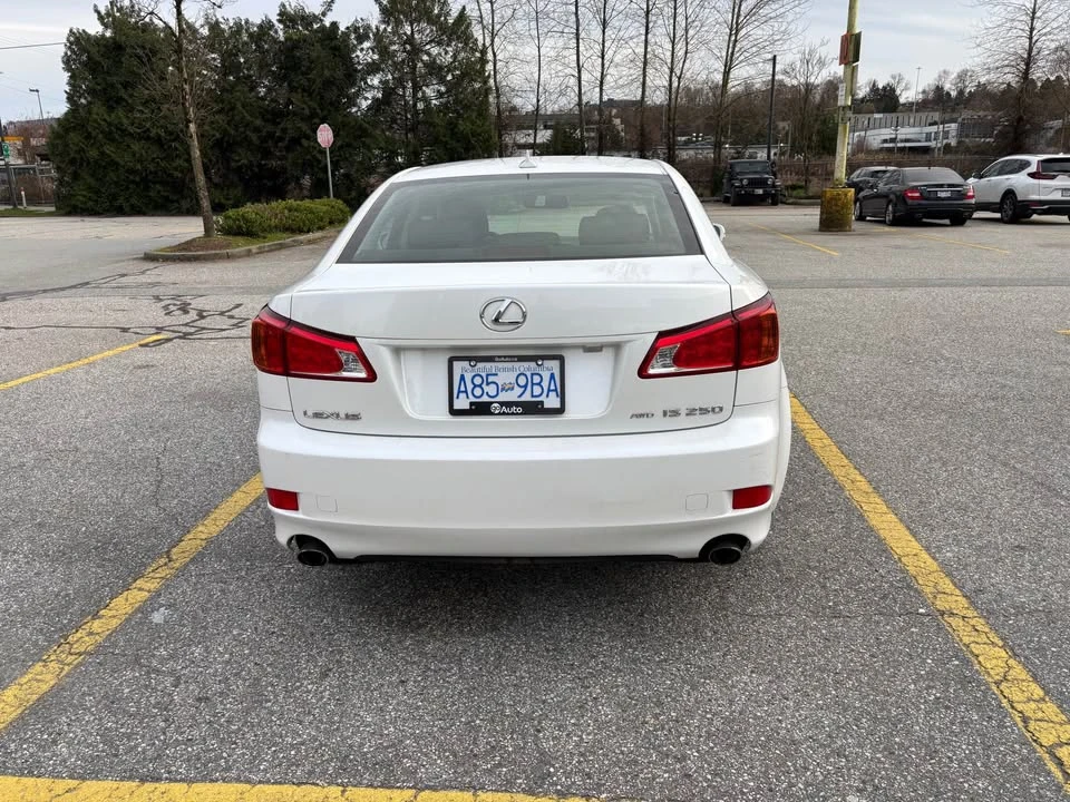 2010 Lexus IS 2nd Gen - Image 5 of 17