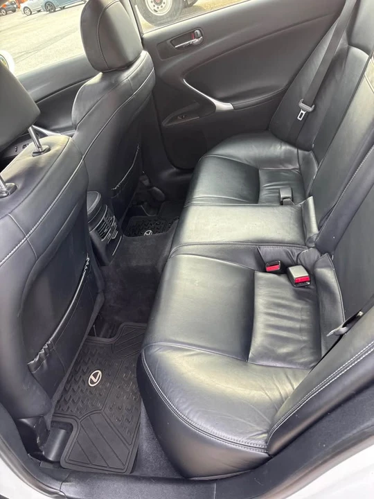 2010 Lexus IS 2nd Gen - Image 8 of 17