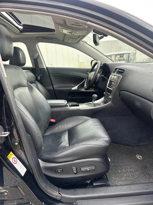 2010 Lexus IS 2nd Gen - Image 8 of 19