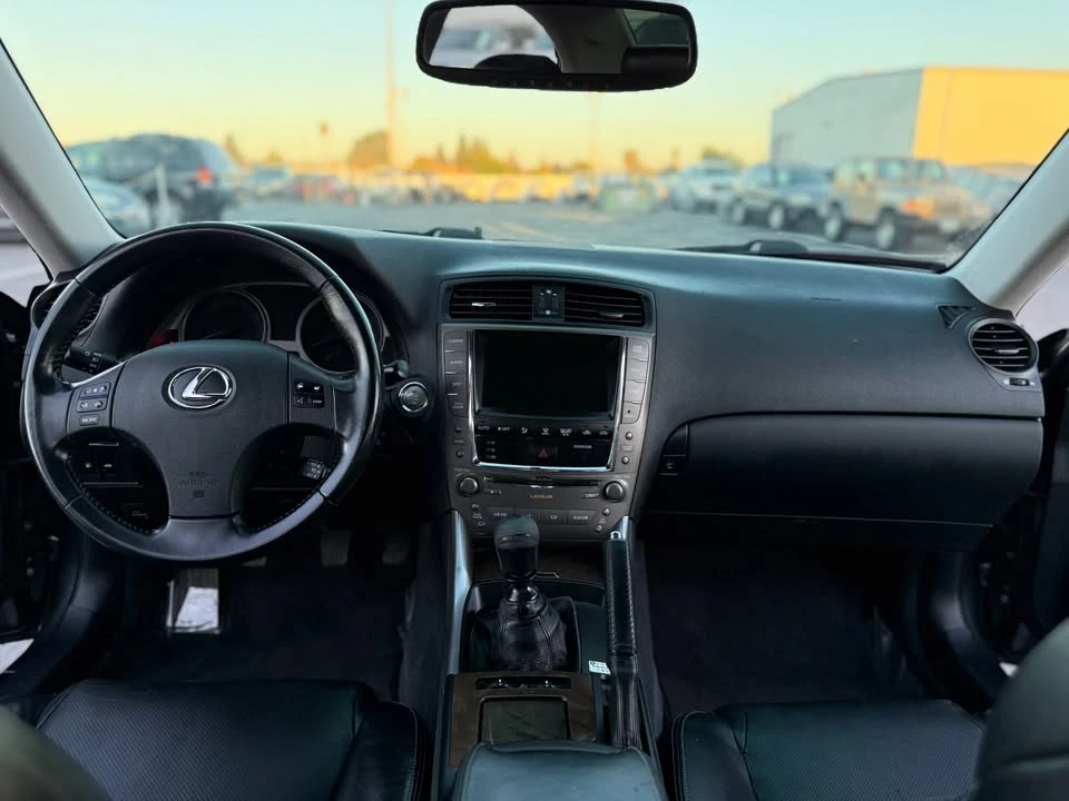 2010 Lexus IS 2nd Gen - Image 14 of 19