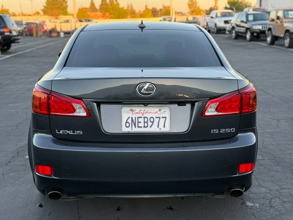 2010 Lexus IS 2nd Gen - Image 6 of 19