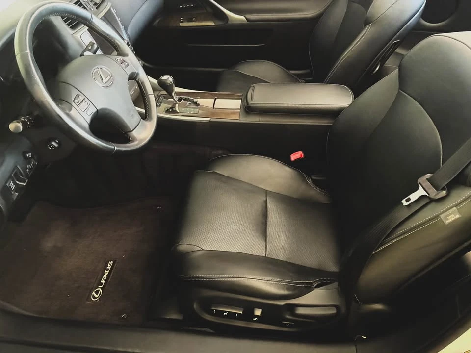 2010 Lexus IS 2nd Gen - Image 12 of 18