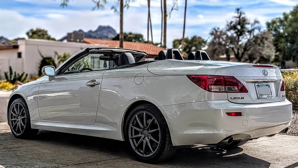 2010 Lexus IS 2nd Gen - Image 5 of 18
