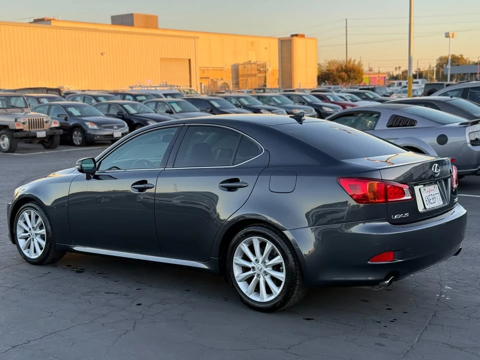 2010 Lexus IS 2nd Gen - Image 8 of 20