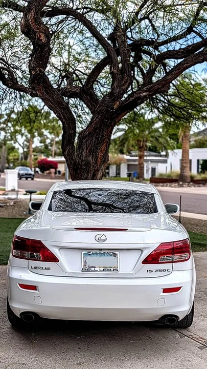 2010 Lexus IS 2nd Gen - Image 8 of 18