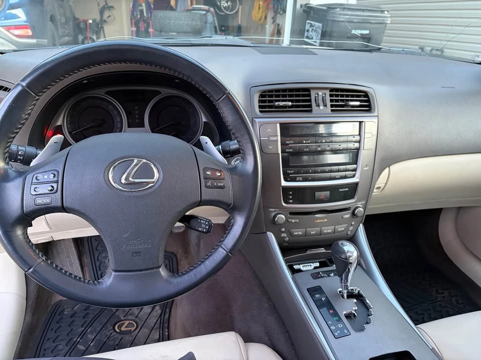 2010 Lexus IS 2nd Gen - Image 7 of 13