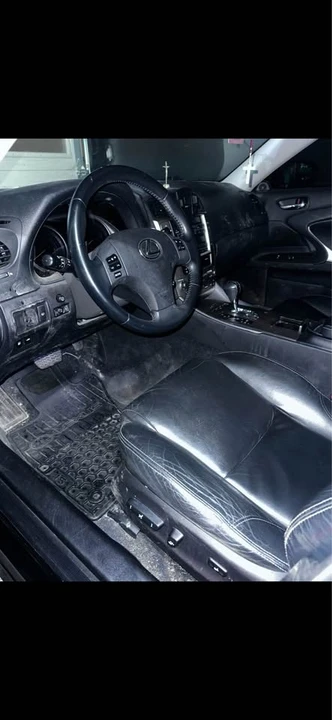 2010 Lexus IS 2nd Gen - Image 4 of 7