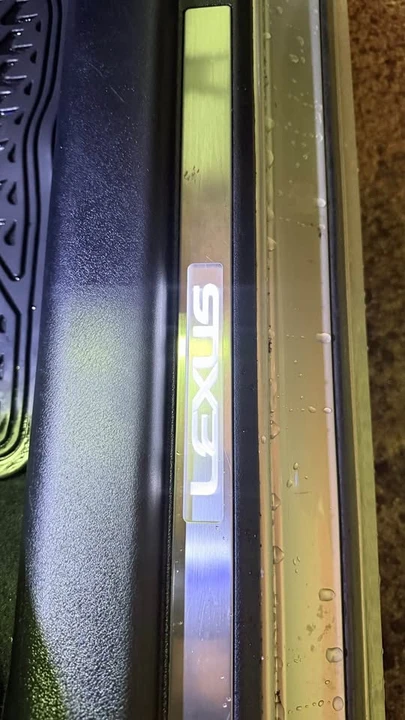 2010 Lexus IS 2nd Gen - Image 18 of 19
