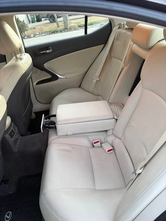 2010 Lexus IS 2nd Gen - Image 10 of 13