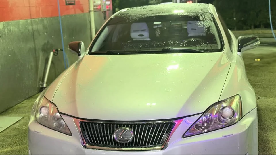 2010 Lexus IS 2nd Gen - Image 8 of 19