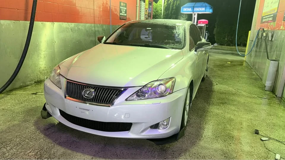 2010 Lexus IS 2nd Gen - Image 7 of 19