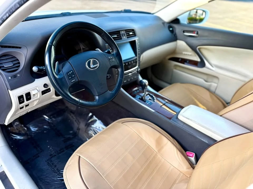 2010 Lexus IS 2nd Gen - Image 11 of 20