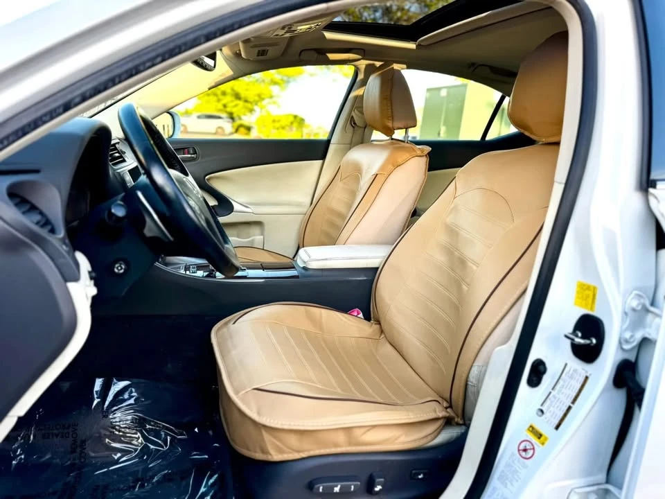 2010 Lexus IS 2nd Gen - Image 12 of 20