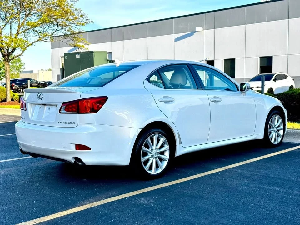 2010 Lexus IS 2nd Gen - Image 7 of 20