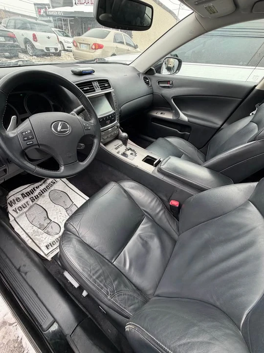 2010 Lexus IS 2nd Gen - Image 10 of 12
