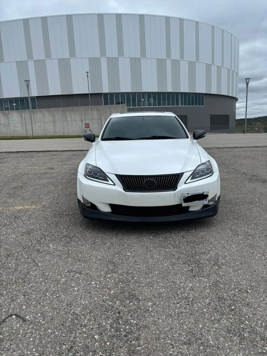 2010 Lexus IS 2nd Gen - Image 6 of 9