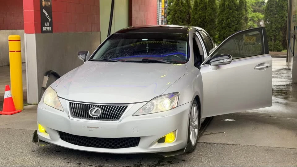 2010 Lexus IS 2nd Gen - Image 2 of 13
