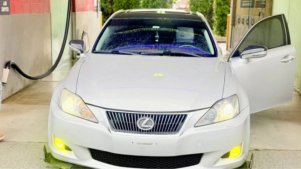 2010 Lexus IS 2nd Gen - Image 4 of 13