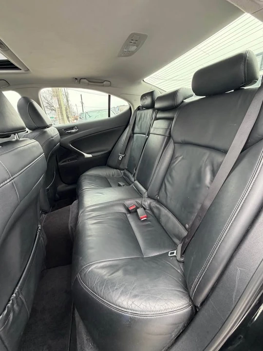 2010 Lexus IS 2nd Gen - Image 7 of 12