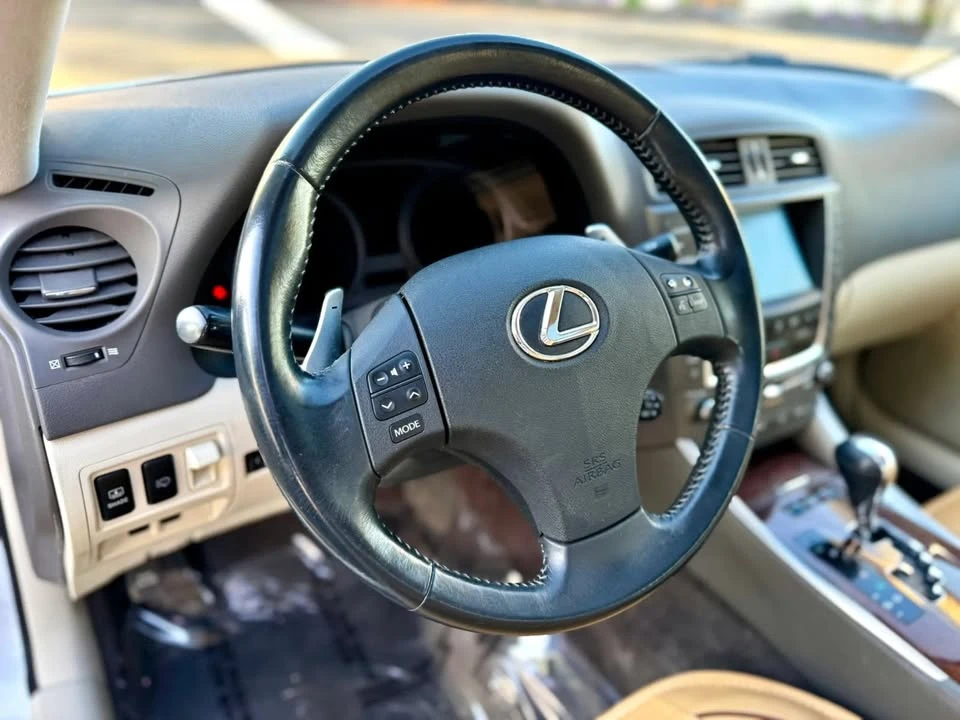 2010 Lexus IS 2nd Gen - Image 14 of 20