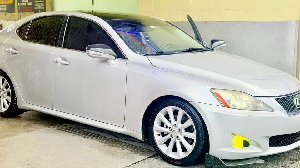 2010 Lexus IS 2nd Gen - Image 5 of 13