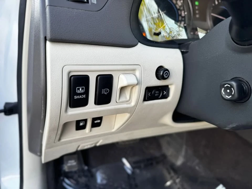 2010 Lexus IS 2nd Gen - Image 13 of 20