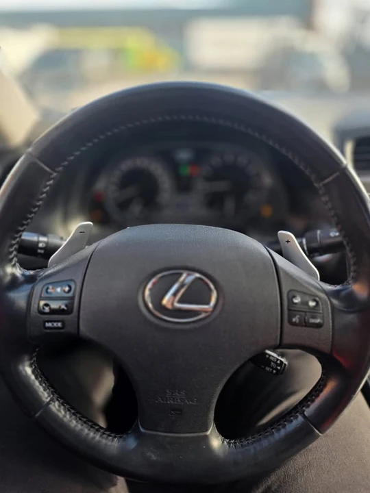 2010 Lexus IS 2nd Gen - Image 9 of 10