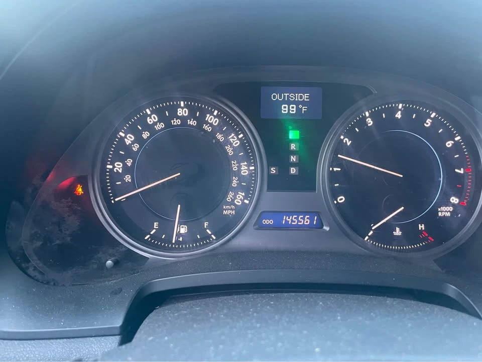 2010 Lexus IS 2nd Gen - Image 5 of 9