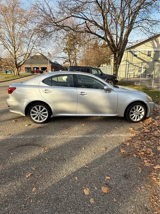 2010 Lexus IS 2nd Gen - Image 2 of 7