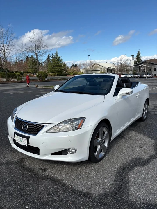 2010 Lexus IS 2nd Gen - Image 3 of 18