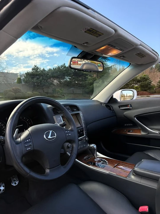 2010 Lexus IS 2nd Gen - Image 12 of 18
