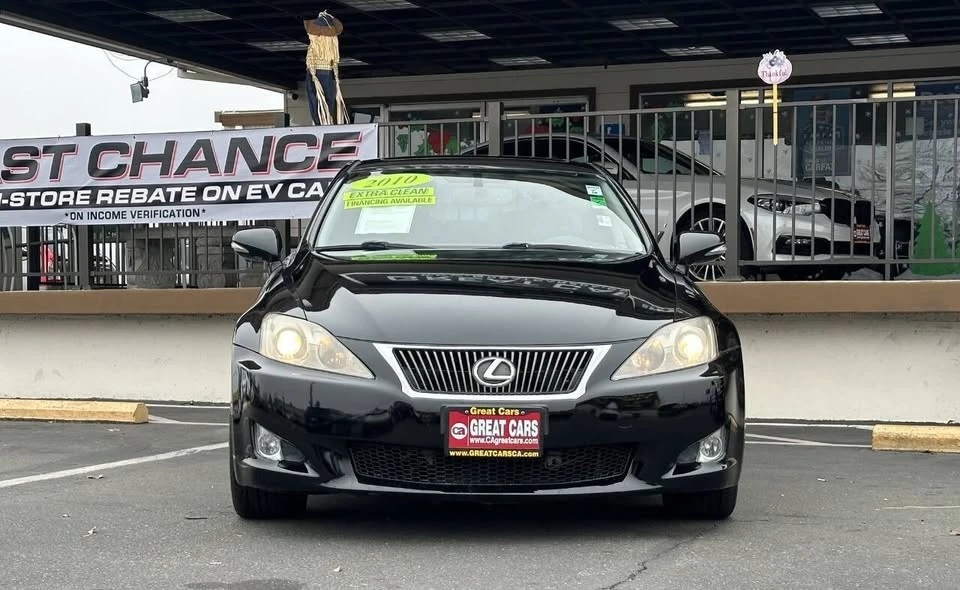 2010 Lexus IS 2nd Gen - Image 2 of 19