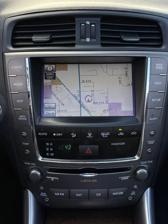 2010 Lexus IS 2nd Gen - Image 16 of 18