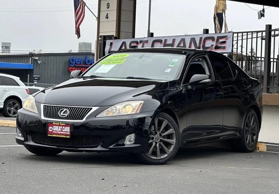 2010 Lexus IS 2nd Gen - Image 3 of 19