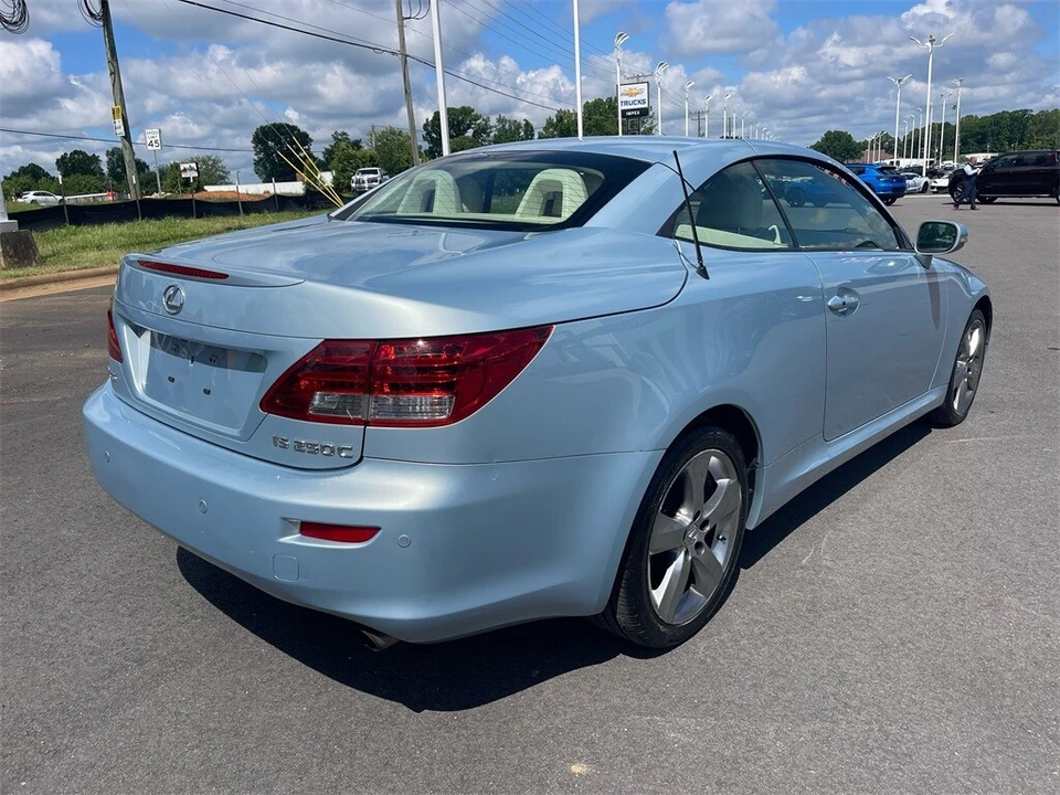 2010 Lexus IS 2nd Gen - Image 5 of 12