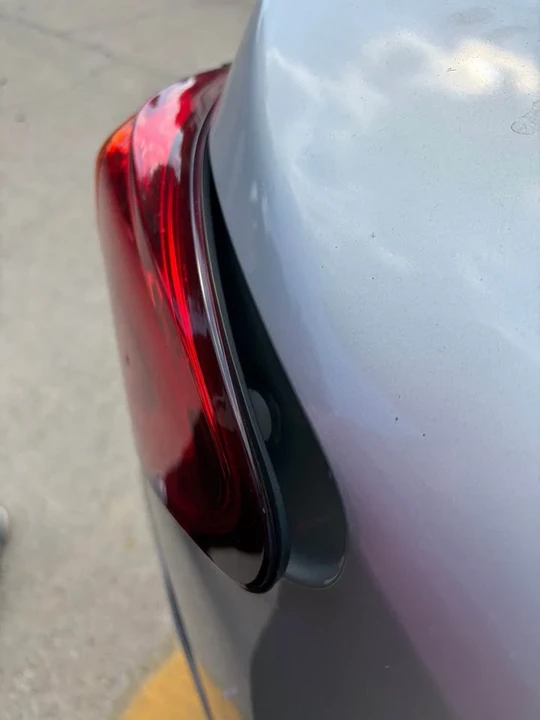 2010 Lexus IS 2nd Gen - Image 11 of 15