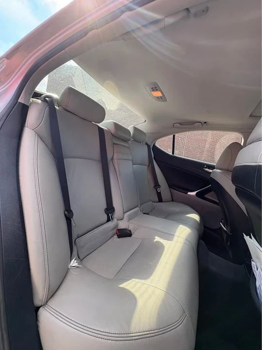 2010 Lexus IS 2nd Gen - Image 14 of 15