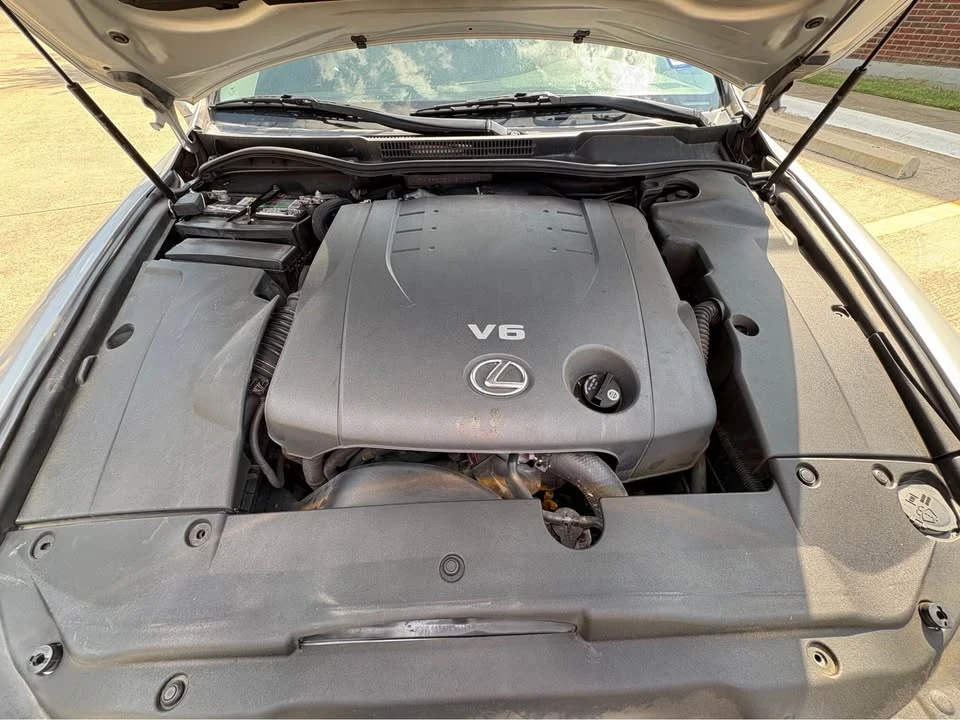 2010 Lexus IS 2nd Gen - Image 15 of 15