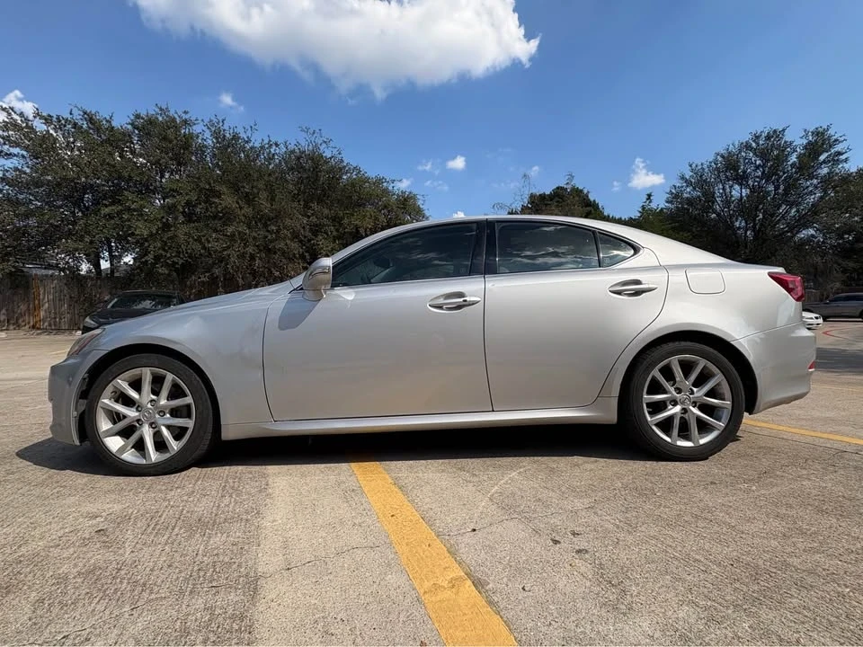 2010 Lexus IS 2nd Gen - Image 3 of 15