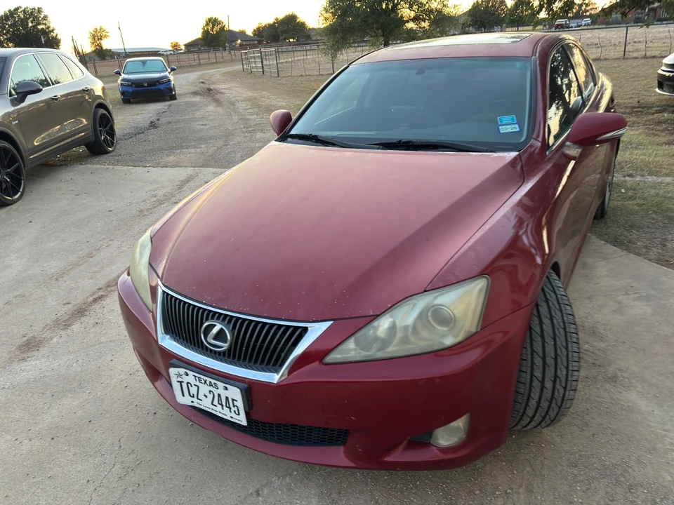 2010 Lexus IS 2nd Gen - Image 18 of 24