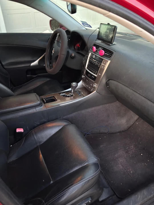 2010 Lexus IS 2nd Gen - Image 21 of 24