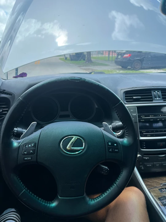 2010 Lexus IS 2nd Gen - Image 13 of 20