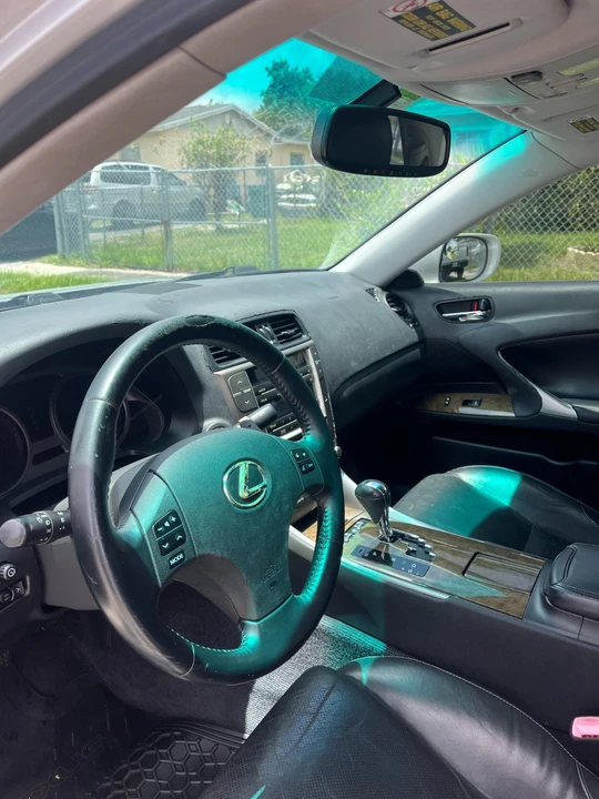2010 Lexus IS 2nd Gen - Image 9 of 20