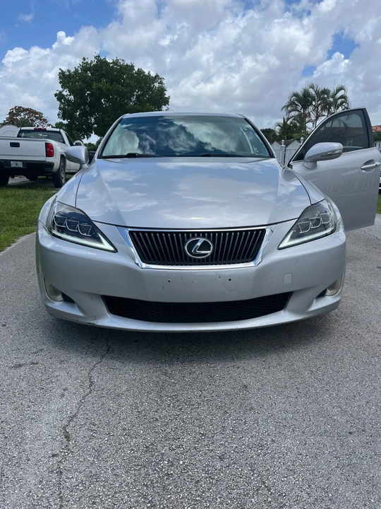 2010 Lexus IS 2nd Gen - Image 4 of 20
