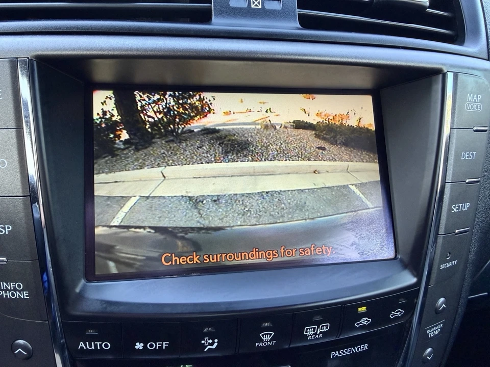 2010 Lexus IS 2nd Gen - Image 6 of 15