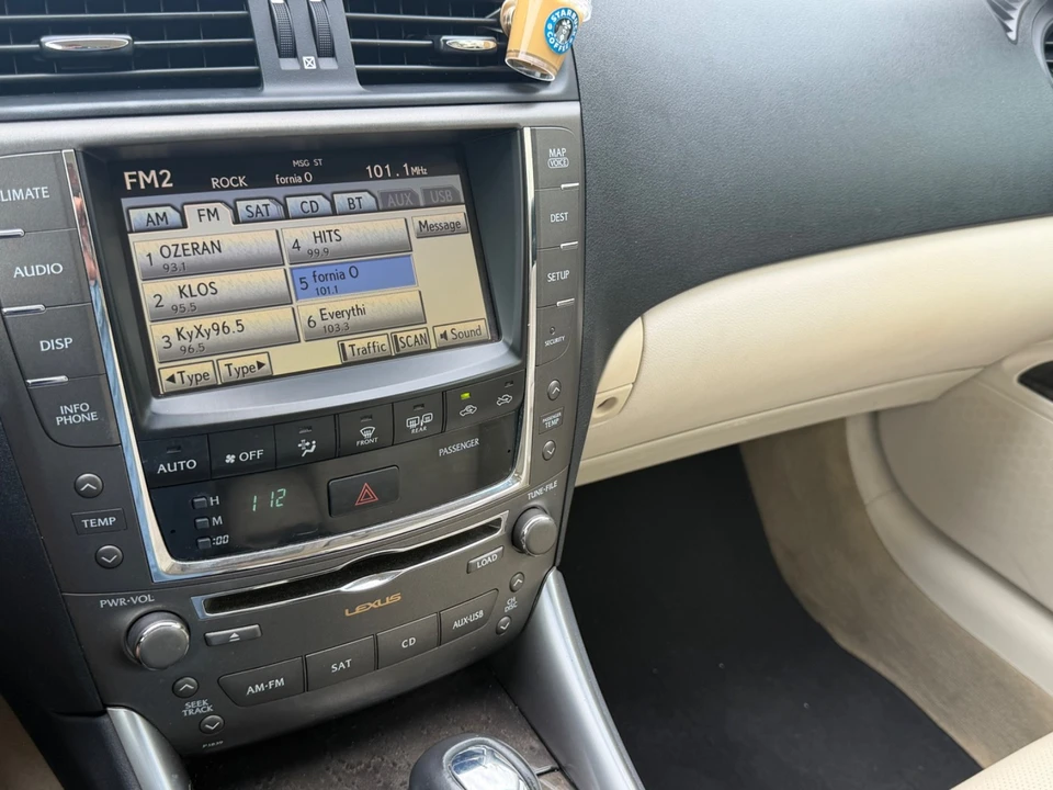 2010 Lexus IS 2nd Gen - Image 7 of 12