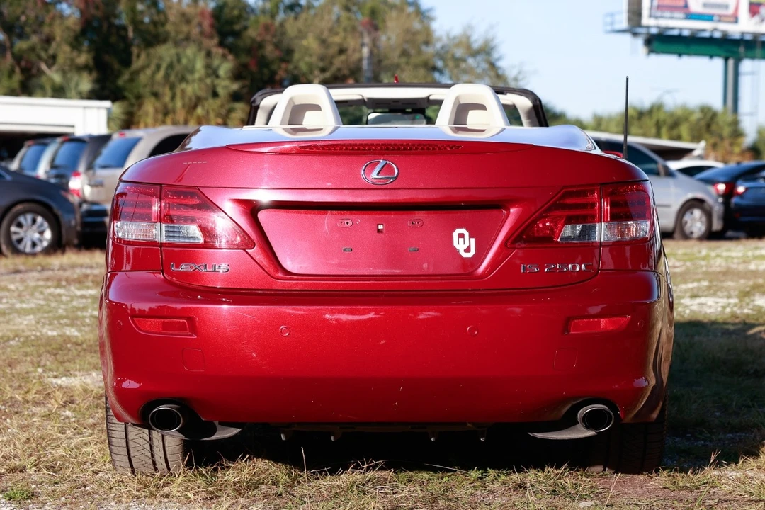 2010 Lexus IS 2nd Gen - Image 9 of 12