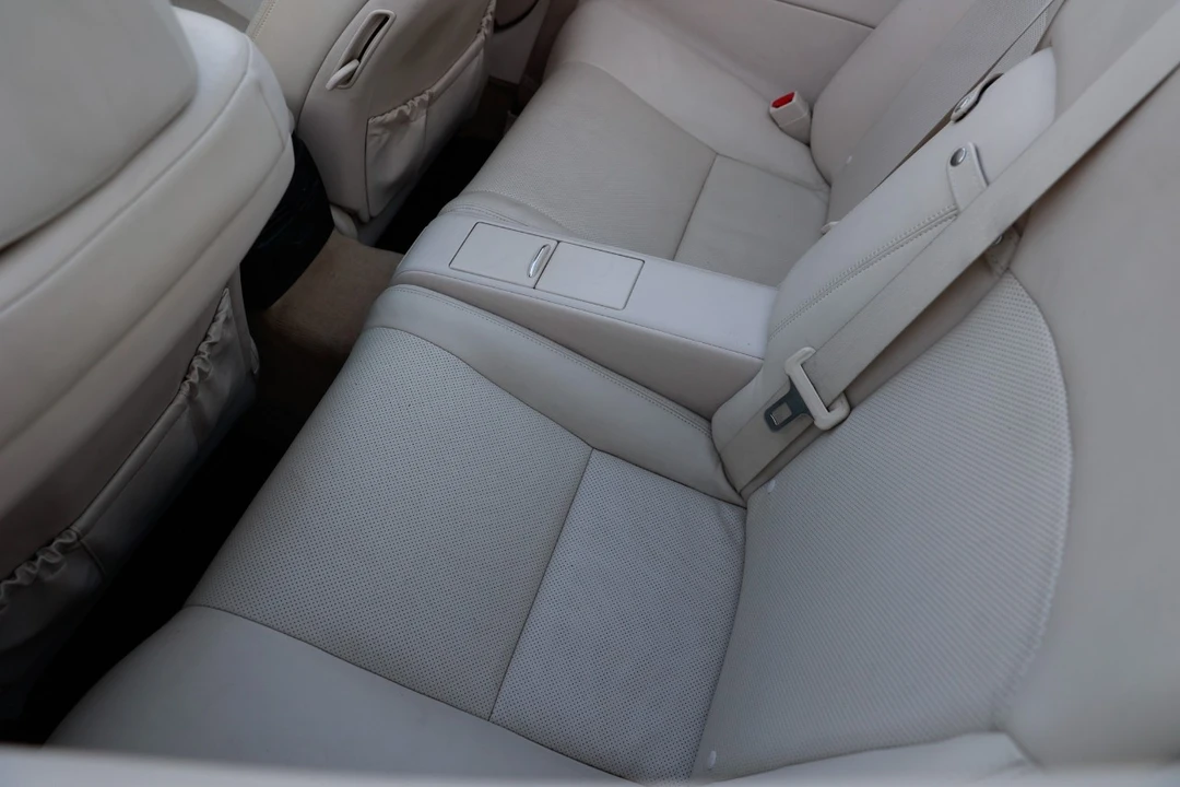 2010 Lexus IS 2nd Gen - Image 10 of 12